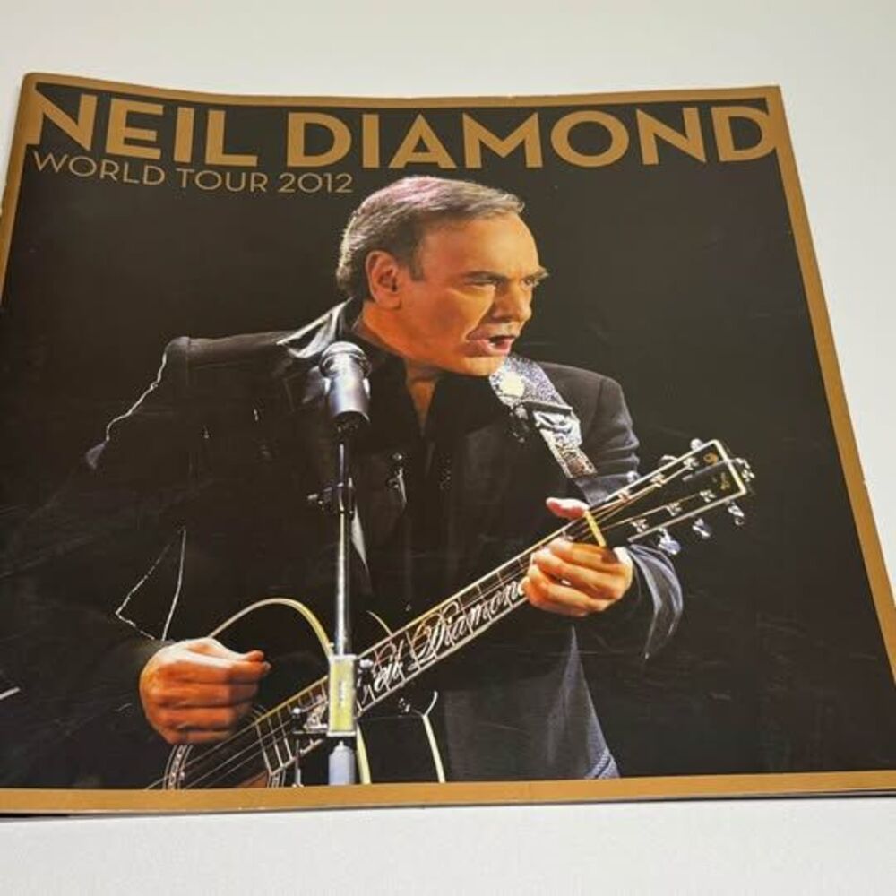 Neil Diamond World Tour 2012 Souvenir Program Booklet Concert Memorabilia